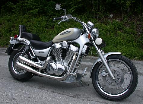 Suzuki VS 1400 Intruder Silver